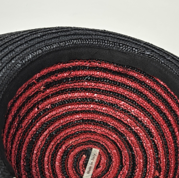 VINTAGE 100% NATURAL STRAW WOVEN HAT BLACK & RED SWIRL ITALY WOMEN OS WHIMSIGOTH - Picture 11 of 13